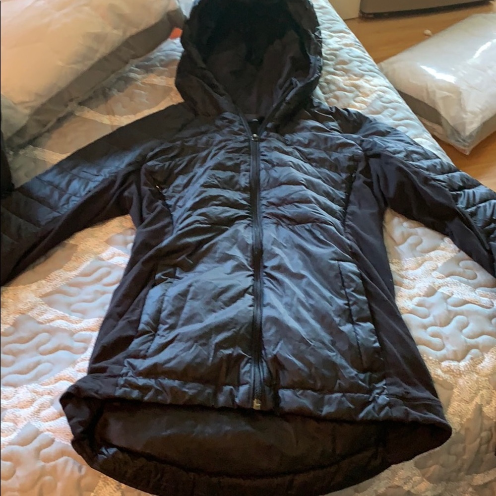Lulu Lemon ZIP puff jacket